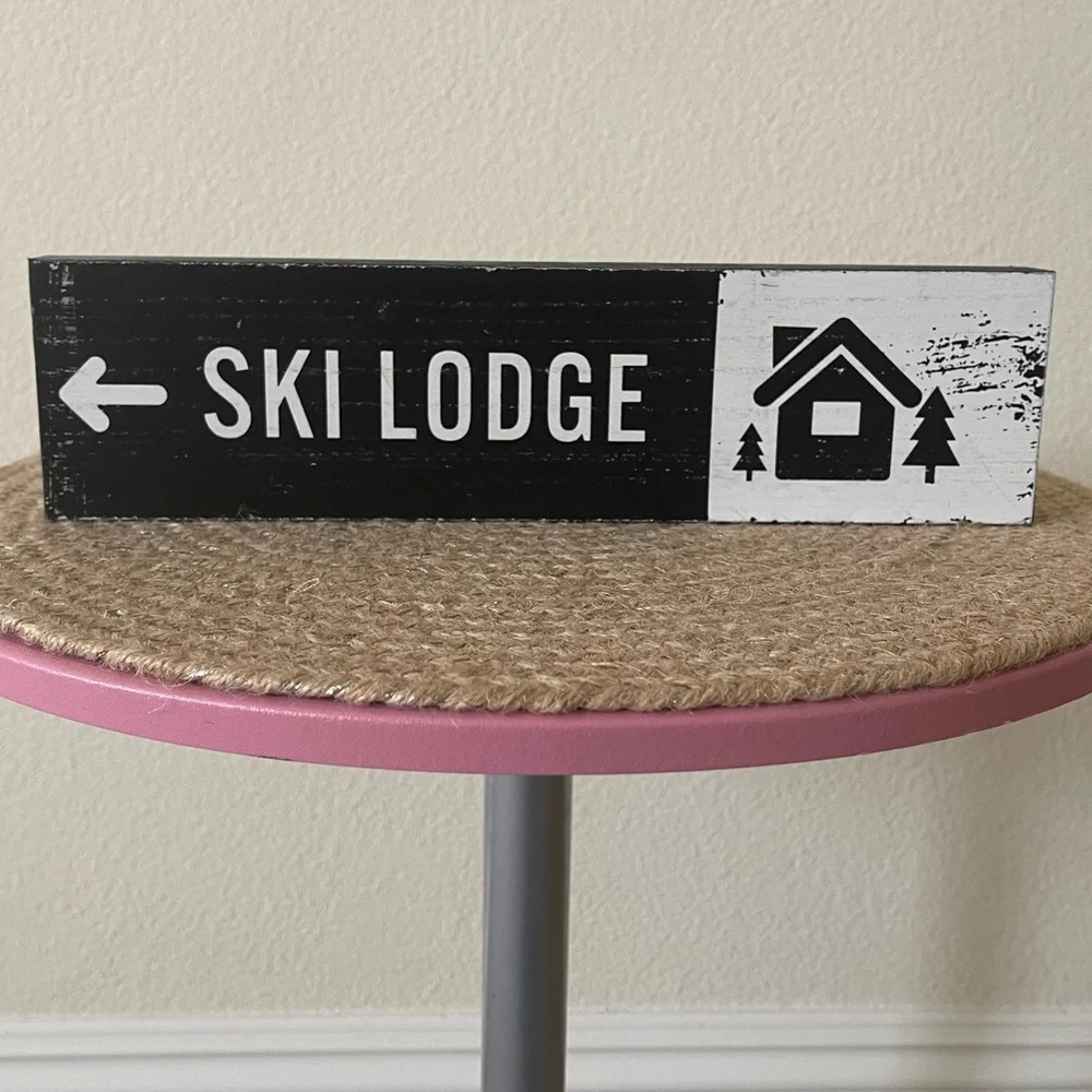 NWT Target Bullseye 2021 Ski Lodge Tabletop Sign